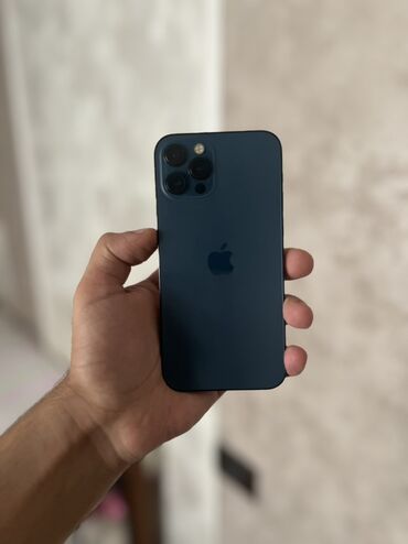 Şarj cihazları: IPhone 12 Pro, 128 GB