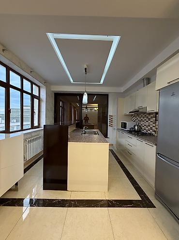 seki emlak: 3 otaqlı, Yeni tikili, 148 kv. m — 9