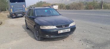 Opel: Opel Vectra: 2000 г., 1.8 л, Механика, Бензин