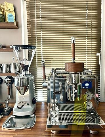 Кофеварки и кофемашины: Кофеварка, кофемашина — 1