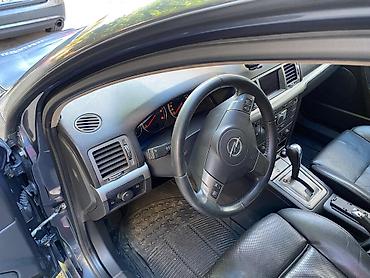 Used Cars: Opel Signumn, tamno siva metalik, 5 vrata. Glavne karakteristike: - — 4