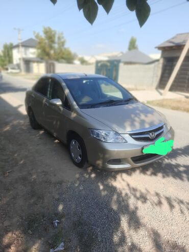 фольксваген пассат 2: Honda Fit Aria: 2003 г., 1.5 л, Вариатор, Бензин, Седан