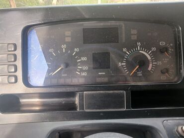 Mercedes-Benz: Mercedes-Benz : 9.9 l | 2001 il — 9