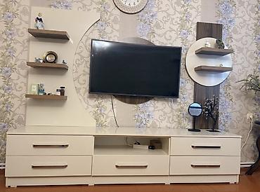 tv altlığı: 5 ədəd çəkməcəsi var.Əşyasız satılır.Problemi yoxdur — 1