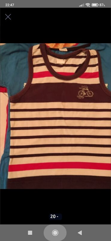 Paltolar: Satilir ucuz giymete 10manat Uwag paltari 1 manata — 26