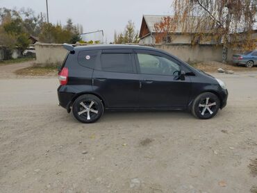 Honda: Honda Fit: 2003 г., 1.3 л, Вариатор, Бензин