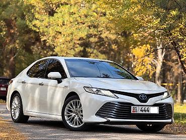 hybrid: Toyota Camry: 2018 г., 2.5 л, Вариатор, Гибрид, Седан — 3