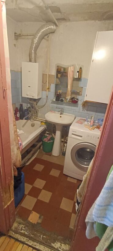 Köhnə tikili: Mənzil elanı - Plan: uzun dəhlizli, ayrıca qonaq otağı, mətbəx, geniş — 6