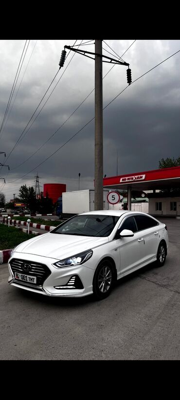авто на российских номерах: Hyundai Sonata: 2018 г., 2 л, Автомат, Газ, Седан