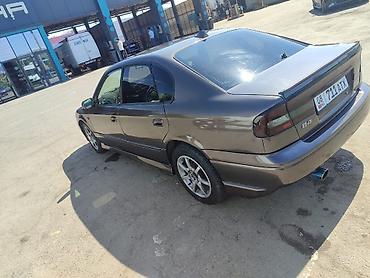 Subaru: Subaru Legacy: 2000 г., Седан — 7