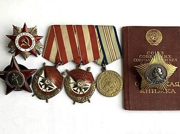 Ювелирные изделия: Xidmət: Qızıl, gümüş və antik əşyaların qəbulu Təsvir: - Zərgərlik — 6