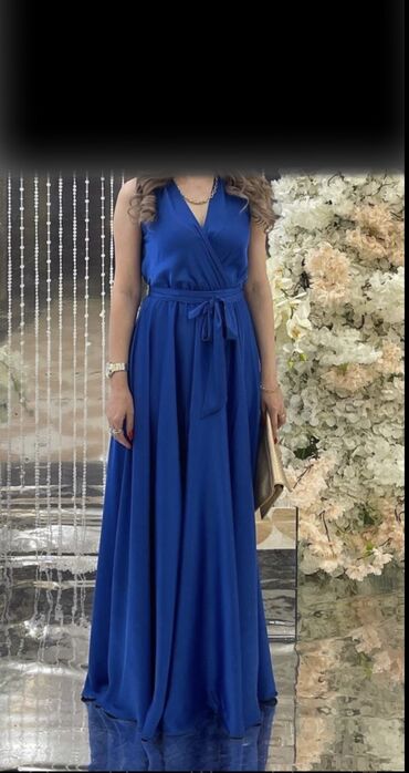 голубое платье: Вечернее платье, Длинная модель, Без рукавов, S (EU 36)