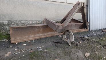 Тракторы YTO (ЮТО): Модель: Другие тракторы ЮТО, Б/у, 2011 г., Трактор с другими агрегатами — 3