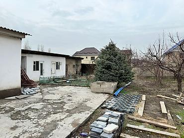 Продажа коттеджей и домов: Сдается в аренду земельный участок с домом и хозяйственными — 2