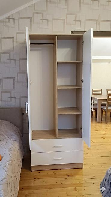 imperial mebel: Ağ rəngdə iki qapılı geyim şkafı - Dizayn: Minimalist, düz xətli, ağ — 2