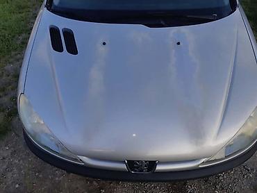 telo m6: KOMPLETAN AUTO 1.1 U DELOVIMA ZA PEUGEOT 206 | Kompletan auto — 5