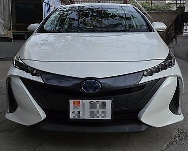 byd e2 2024: Toyota Prius: 2019 г., 1.8 л, Автомат, Гибрид, Лифтбек — 1
