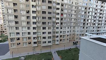 Yasamal rayonu Həsənbəy Zərdabi kücəsində (Nəsrəddin Tusi klinikası