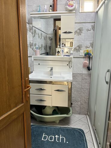 Uzunmüddətli kirayə evlər: 78 kv. m, 3 otaqlı, İşıq, Kanalizasiya, Kombi -da lalafo.az — 10 Uzunmüddətli kirayə evlər: 78 kv. m, 3 otaqlı, İşıq, Kanalizasiya, Kombi — 10