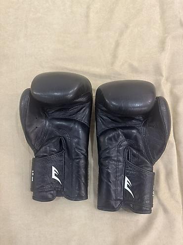 pro force: Боксерские перчатки Everlast, черные, 10 oz Использовались только 1 — 2