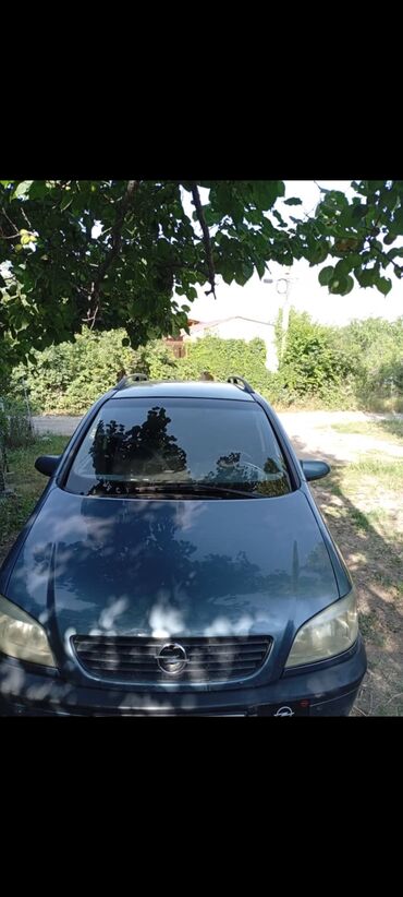 обмен на малалитрашку: Opel Zafira: 2000 г., 1.8 л, Автомат, Бензин, Минивэн