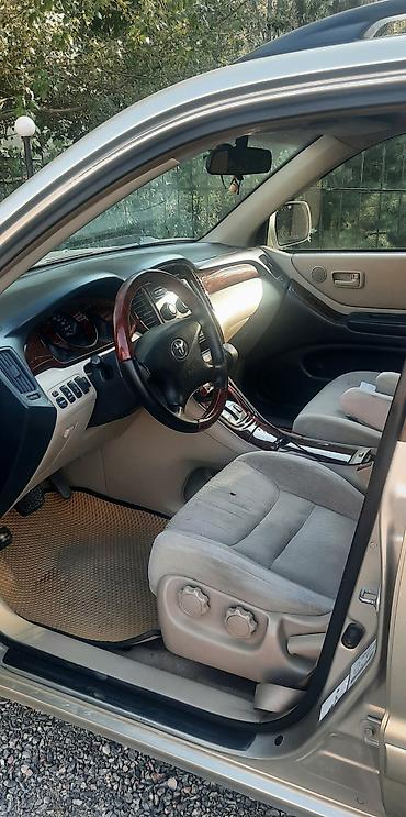 4 7: Toyota Highlander: 2002 г., 2.4 л, Автомат, Газ, Кроссовер — 4