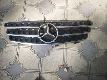 решетки кованные: Решетка радиатора Mercedes-Benz