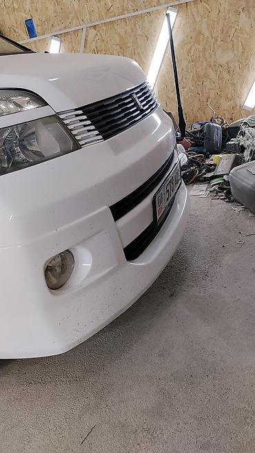 Voyah: Toyota Voxy: 2003 г., Минивэн — 4