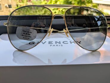 zlatne baletanke: Prodajem naočare za sunce Givenchy. Nove sa etiketom u originalnoj