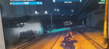 Digər avtomobillər: Qarajda müxtəlif növ nəqliyyat vasitələri var. Yüksək keçmə — 6