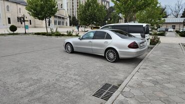 мерс дзил: Mercedes-Benz E 270: 2002 г., 2.7 л, Автомат, Дизель, Седан