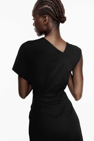 Bədii ədəbiyyat: Zara teze qara elbise
S razmer -da lalafo.az — 15 Bədii ədəbiyyat: Zara teze qara elbise
S razmer — 15