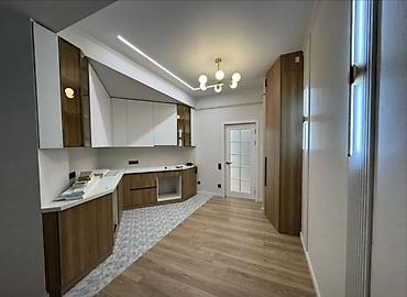 Квартиры: 3 комнаты, 76 м², ул. Горького / Алматинка 8 этаж — 2