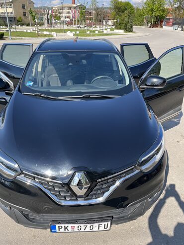 bilo koji komapo ako uzimate vise niza cena: Renault : | 2016 г. | 157700 km. SUV/4x4