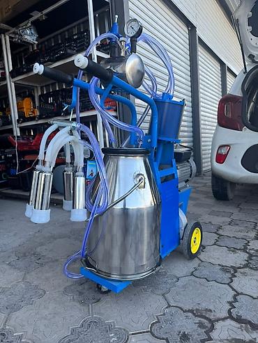 Товары и оборудование для с/х животных: Доильный аппарат на тележке для коров Описание: - Мобильная установка — 7
