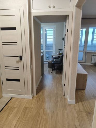 купить квартиру в радуге иссык куль: 3 комнаты, 72 м², 106 серия, 8 этаж, Евроремонт