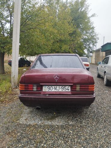 avtomobil satılır: Mercedes-Benz 190: 2 l | 1992 il Sedan