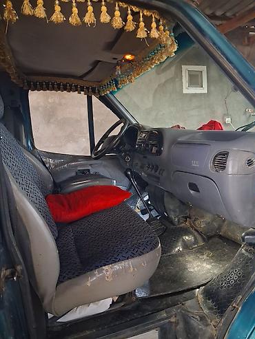 volkswagen transporter satilir: Ford 1996 il, motor 2.5 l, Furqon, İşlənmiş — 4