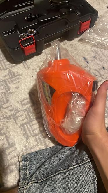16 mini: 3-in-1 elektrik avtomobil domkratı və kompressor dəsti Məhsulun — 3