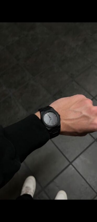 Qaşıqlar: Qol saatı, Patek Phillipe, rəng - Qara