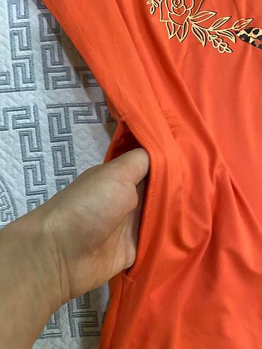 don modeleri: Qadın geyimi – narıncı rəngli qısaqollu uzun t-shirt/ev paltarı. diz — 2