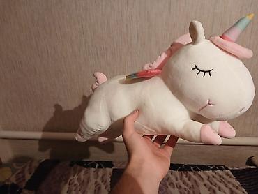 Продаю мягкие игрушки. 
Заяц и единорог. 
Цена 150 сом за каждого