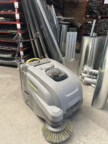 bosch машинка для стрижки: Продаю подметальную машину. Karcher KM 75/40 W – компактная