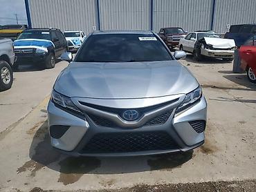 поможем: Toyota Camry: 2020 г., 2.5 л, Гибрид, Седан — 1