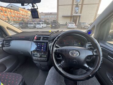 Toyota: Toyota Ipsum: 2003 г., 2.4 л, Автомат, Бензин, Минивэн — 6