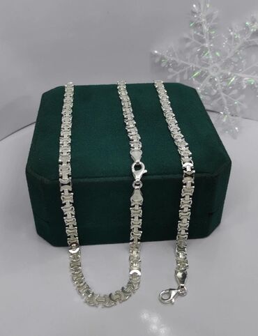 Zərgərlik dəstləri: Dəstə daxildir: Bilərzik, Boyunbağı, Gümüş, 583 Əyar — 4