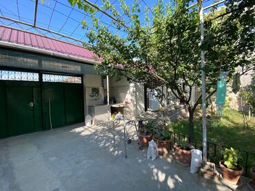 Həyət evləri və villaların satışı: 3 otaqlı, 90 kv. m, Orta təmir