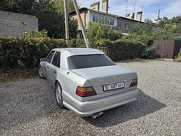 Mercedes-Benz: Mercedes-Benz E-Class: 1993 г., 3.2 л, Механика, Бензин, Седан — 8