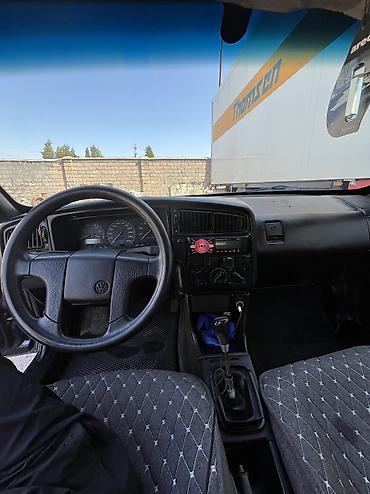 tayota 4 runner: Volkswagen Passat: 1993 г., 2 л, Механика, Бензин, Универсал — 2