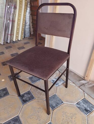 Стулья для кухни: Продаются железные стулья. Цена окончательна Доставка есть Стулья — 23